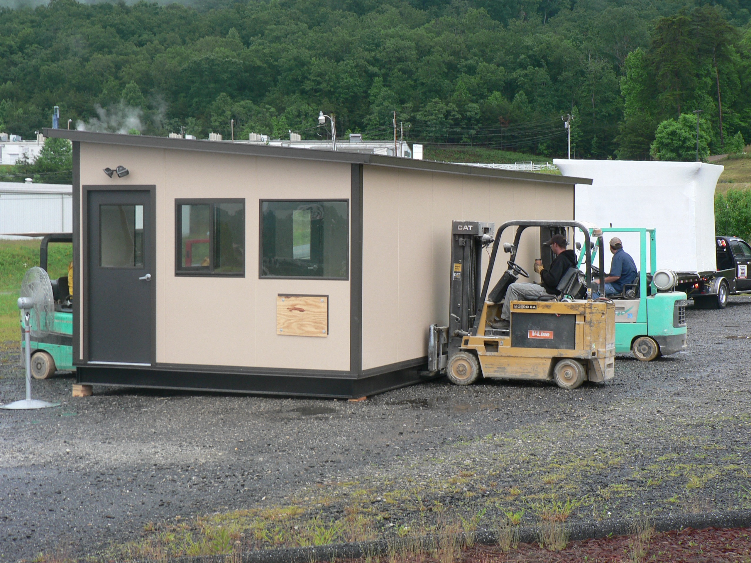  on-site portable office provides