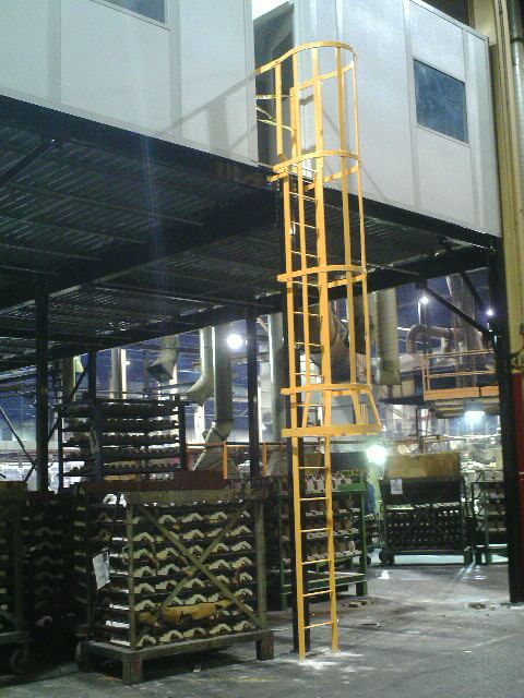 Cage Ladder